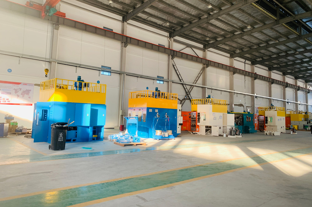 打印貼標(biāo)機(jī),貼標(biāo)機(jī)生產(chǎn)廠家,立式全自動(dòng)貼標(biāo)機(jī)